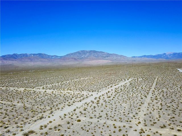 2180 East Simkins Road, Pahrump, NV 89060