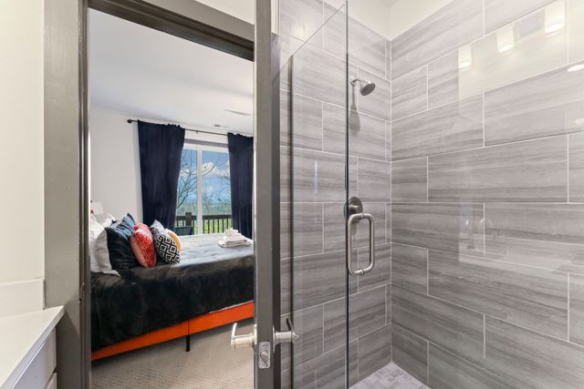 64 Fern Ave Unit 4, Nashville, TN 37207