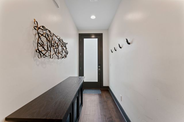 64 Fern Ave Unit 4, Nashville, TN 37207