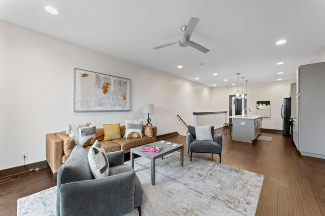 64 Fern Ave Unit 4, Nashville, TN 37207