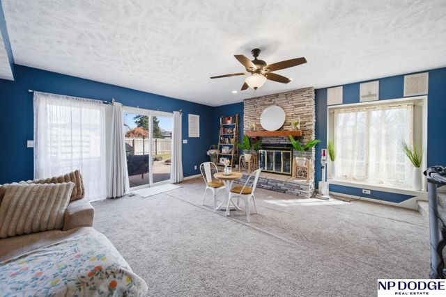 2049 Teakwood Drive, Fremont, NE 68025