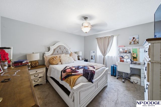 2049 Teakwood Drive, Fremont, NE 68025