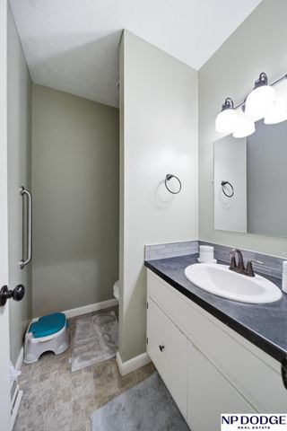 2049 Teakwood Drive, Fremont, NE 68025