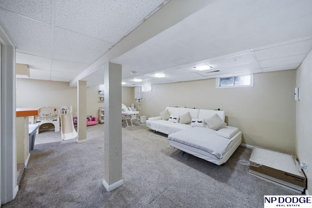 2049 Teakwood Drive, Fremont, NE 68025