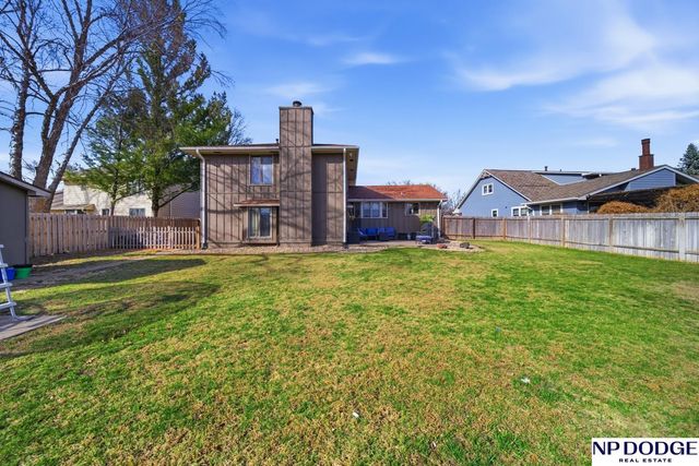 2049 Teakwood Drive, Fremont, NE 68025