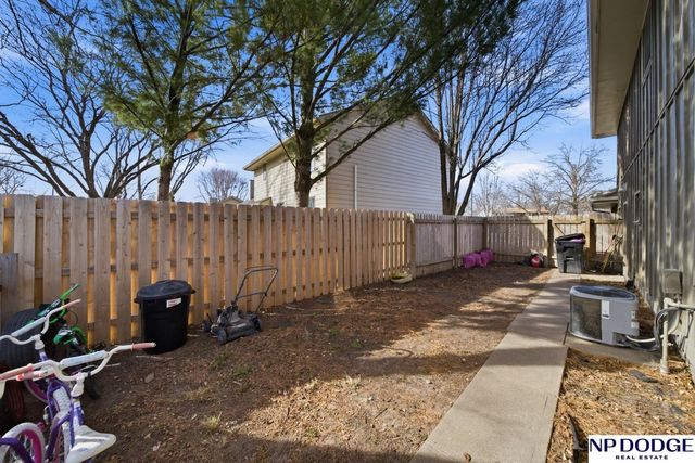 2049 Teakwood Drive, Fremont, NE 68025