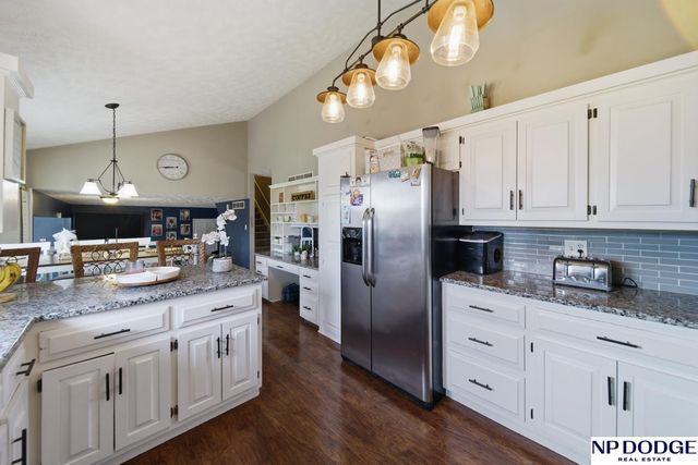 2049 Teakwood Drive, Fremont, NE 68025