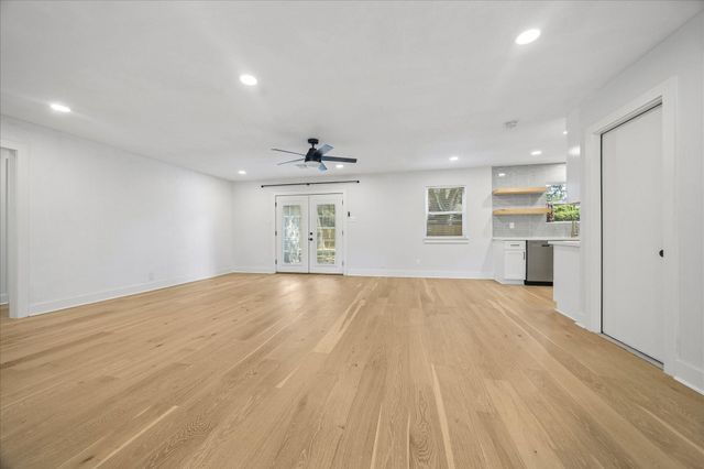 4725 Spellman Road, Houston, TX 77035