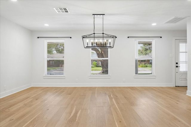 4725 Spellman Road, Houston, TX 77035
