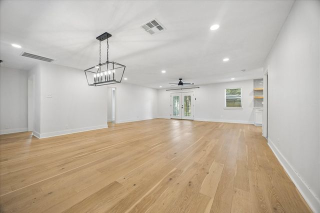 4725 Spellman Road, Houston, TX 77035