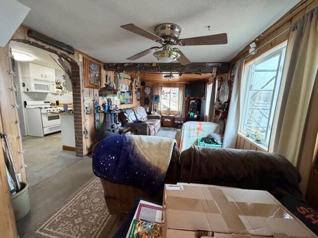 W8690 Lake ROAD, Delavan, WI 53115