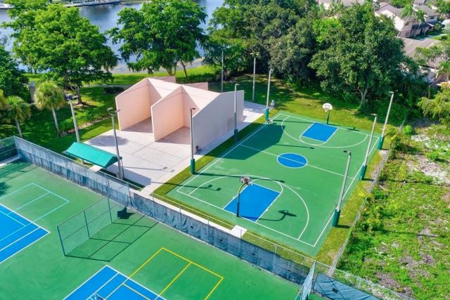 4300 NW 30th Street 247, Coconut Creek, FL 33066