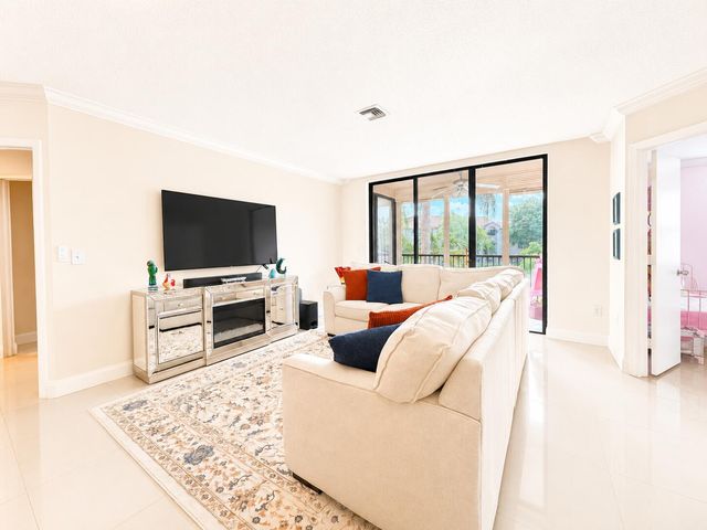 4300 NW 30th Street 247, Coconut Creek, FL 33066