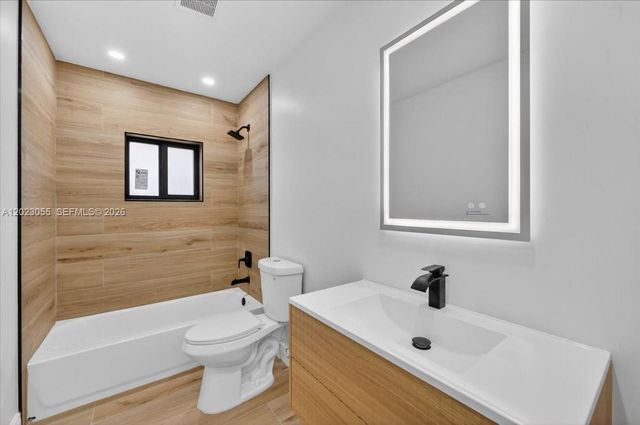 2460 NW 67 ct, Fort Lauderdale, FL 33309