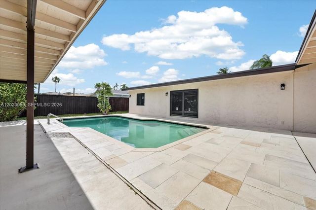 2460 NW 67 ct, Fort Lauderdale, FL 33309