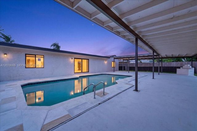 2460 NW 67 ct, Fort Lauderdale, FL 33309