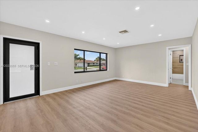 2460 NW 67 ct, Fort Lauderdale, FL 33309