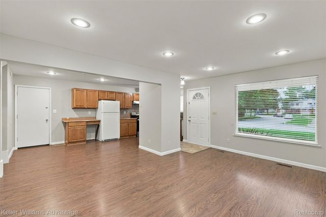 39694 Birchwood Drive, Plymouth Charter Township, MI 48170