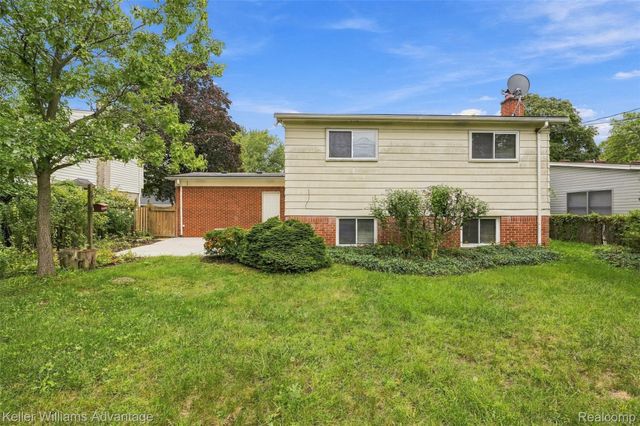 39694 Birchwood Drive, Plymouth Charter Township, MI 48170