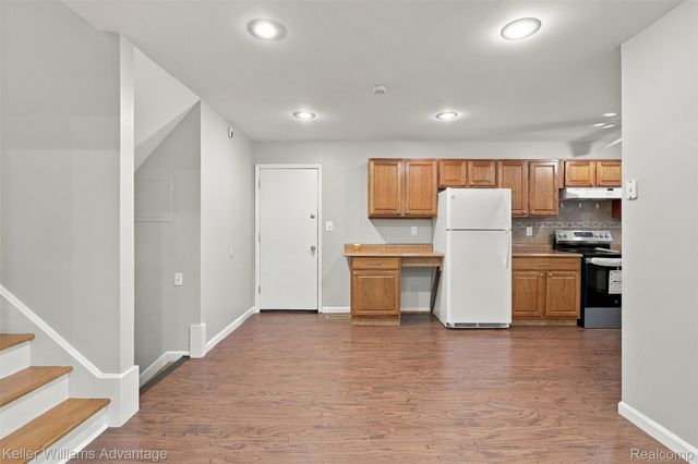 39694 Birchwood Drive, Plymouth Charter Township, MI 48170