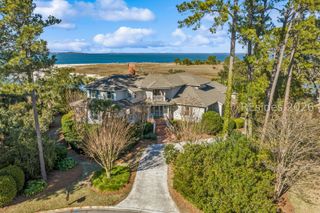 53 Ribaut Dr, Hilton Head Island, SC 29926