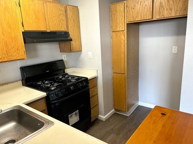 2366 N Main Street 8, Salinas, CA 93906