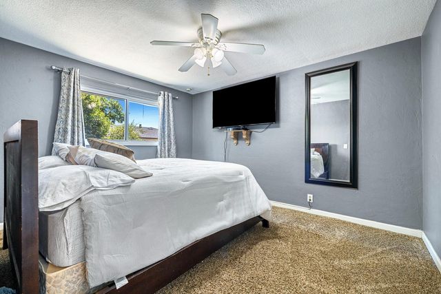 3458 E Lansing Way, Fresno, CA 93726