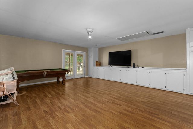 1818 US HWY 79, Carthage, TX 75633