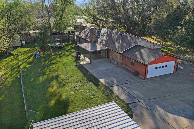 1818 US HWY 79, Carthage, TX 75633