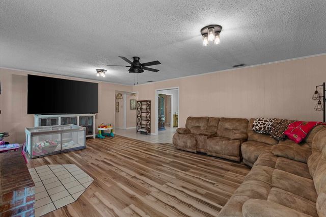 1818 US HWY 79, Carthage, TX 75633