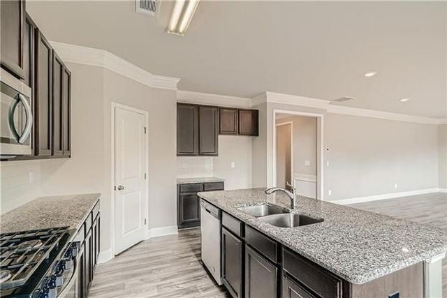 6811 Lancaster Crossing, Flowery Branch, GA 30542
