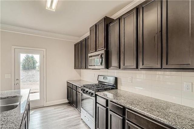 6811 Lancaster Crossing, Flowery Branch, GA 30542