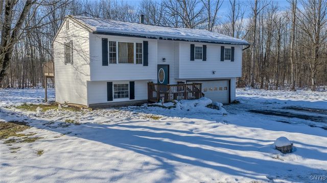 3912 Pine Ridge Road, Lenox, NY 13032