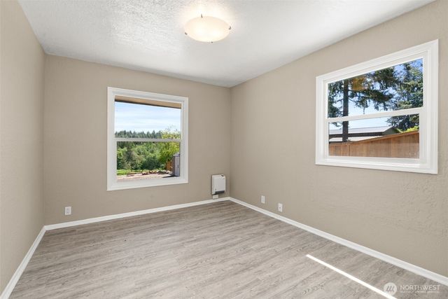 246 Kennicott Road, Chehalis, WA 98532