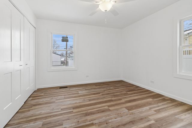 525 Everette Avenue, Romeoville, IL 60446