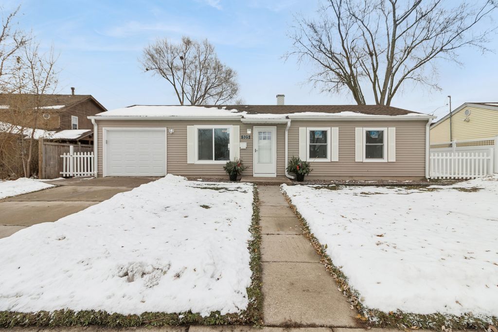 525 Everette Avenue, Romeoville, IL 60446