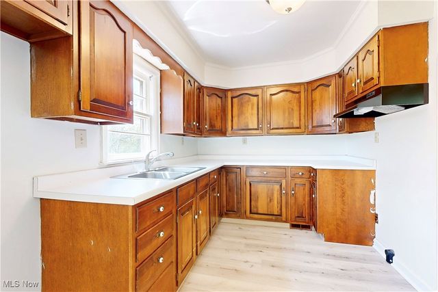 285 Beechwood Boulevard, Wintersville, OH 43953