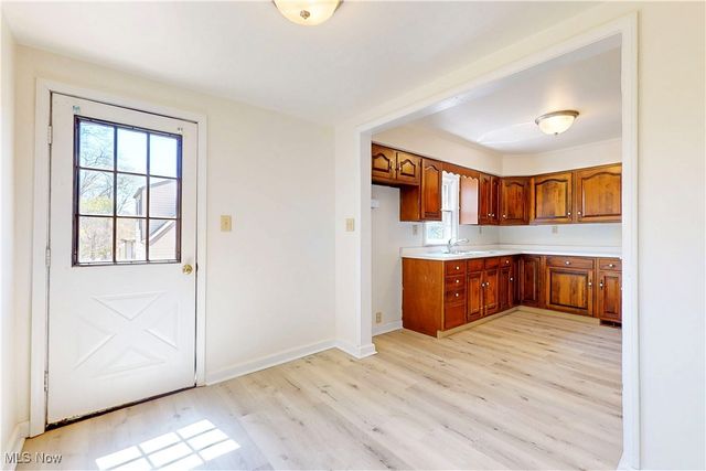 285 Beechwood Boulevard, Wintersville, OH 43953