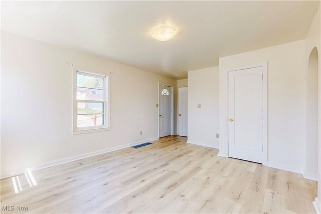 285 Beechwood Boulevard, Wintersville, OH 43953