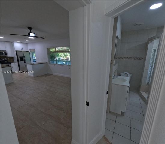 1423 Holly Heights Dr 15, Fort Lauderdale, FL 33304