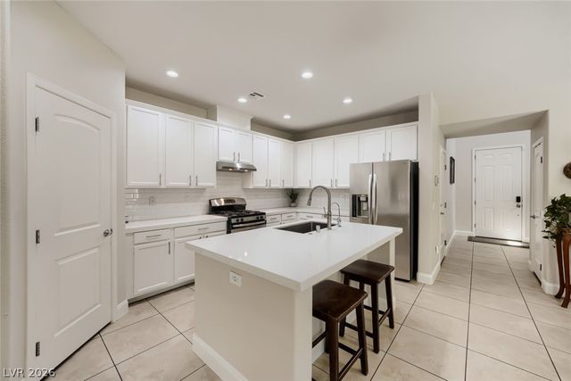7931 Dell Ridge Avenue, Las Vegas, NV 89179