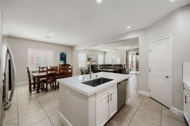 7931 Dell Ridge Avenue, Las Vegas, NV 89179
