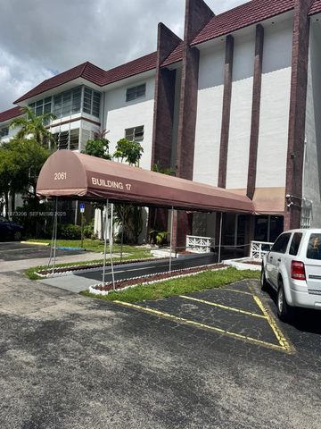 2061 NW 47th Terrace 407, Lauderhill, FL 33313