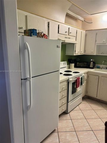 2061 NW 47th Terrace 407, Lauderhill, FL 33313