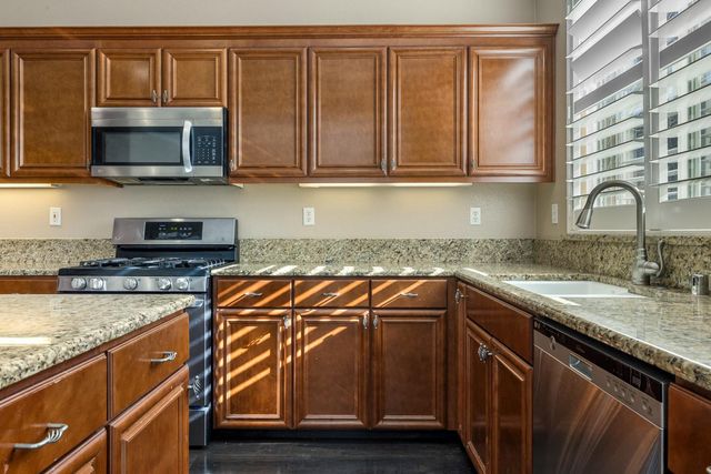 5916 Pebblestone Way, Stockton, CA 95219