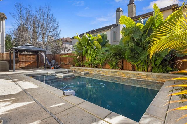 5916 Pebblestone Way, Stockton, CA 95219