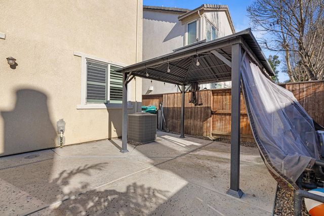 5916 Pebblestone Way, Stockton, CA 95219