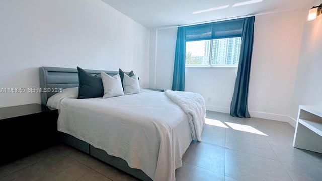 19370 Collins Ave 319, Sunny Isles Beach, FL 33160