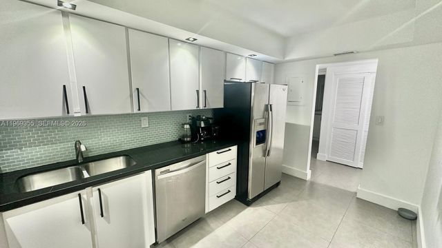 19370 Collins Ave 319, Sunny Isles Beach, FL 33160