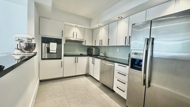 19370 Collins Ave 319, Sunny Isles Beach, FL 33160